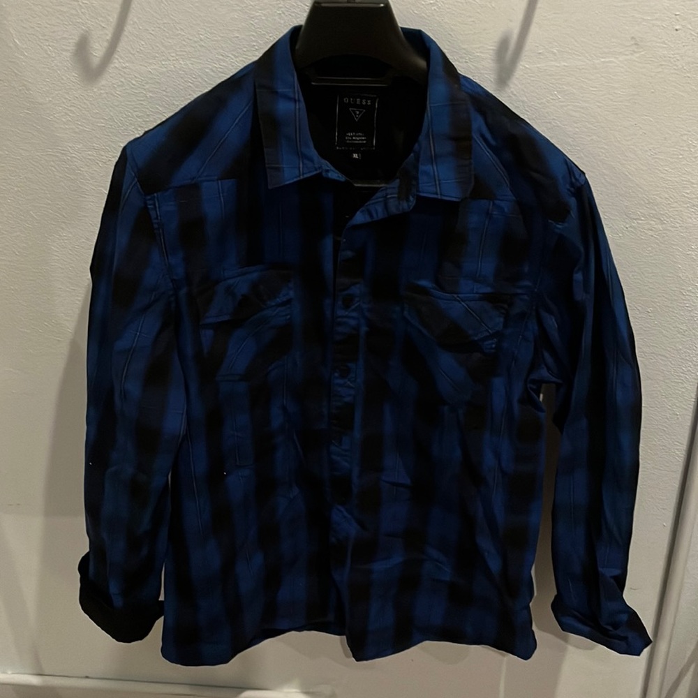 Cotton great condition dress shirt.